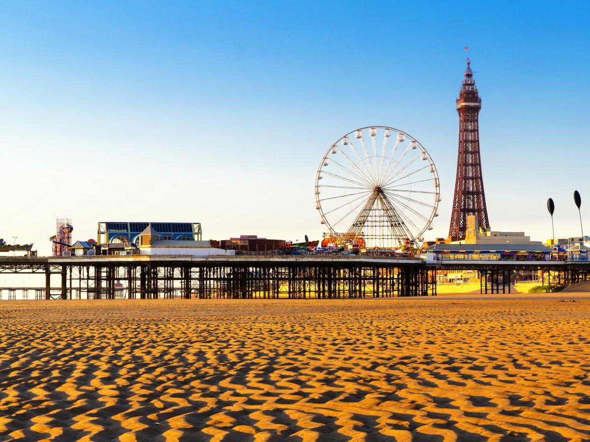 The Royal Alexandra Hotel By Compass Hospitality Blackpool Eksteriør bilde